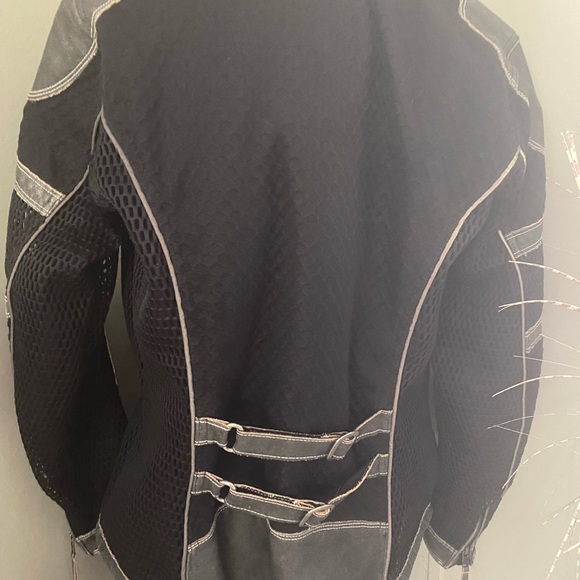 HARLEY DAVIDSON riding gear.Genuine Motor Clothing. Size XL -runs small - Picture 7 of 8
